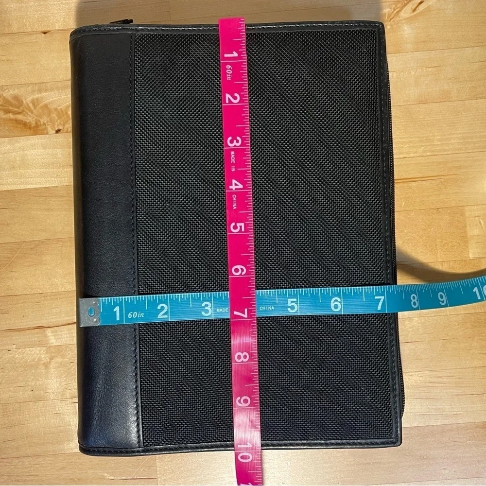 TUMI Alpha SLG Zip Around 3 Ring Binder Leather Trim Executive Portfolio